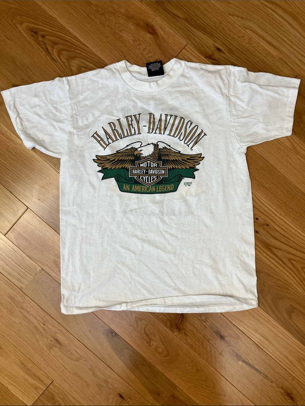 Vintage 90s Harley-Davidson White Tee with Eagle and Shield Graphic